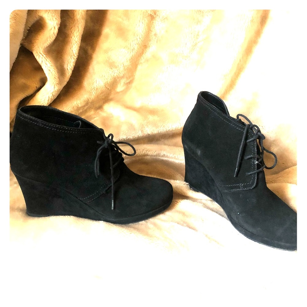 DV by Dolce Vita Platform Booties